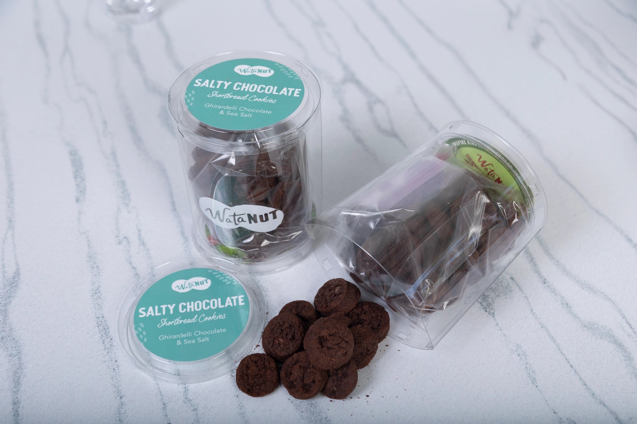 Salty Chocolate Cookie Tube by Watanut