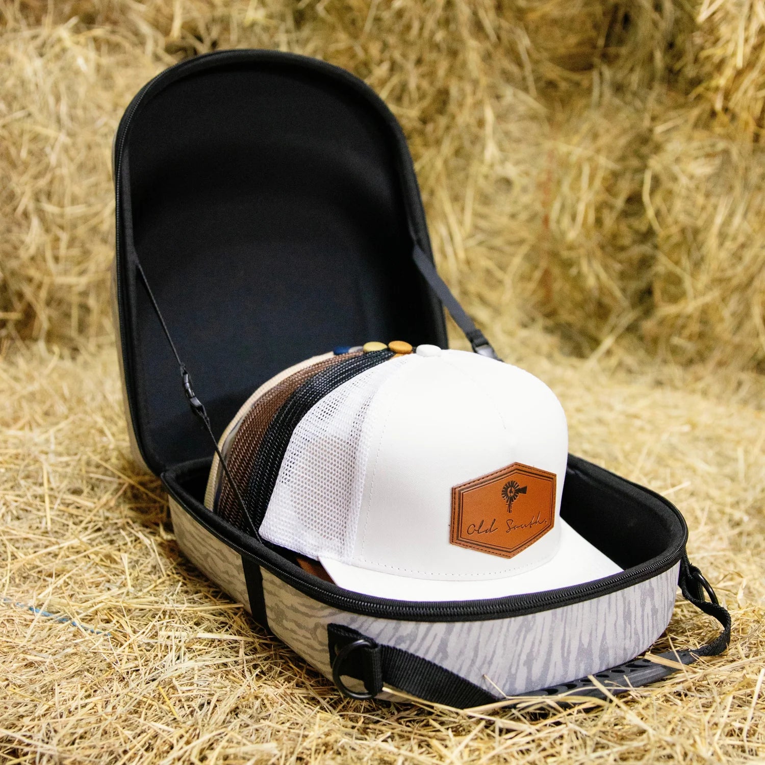 6 Hat Travel Case in Arctic Camo by Old South