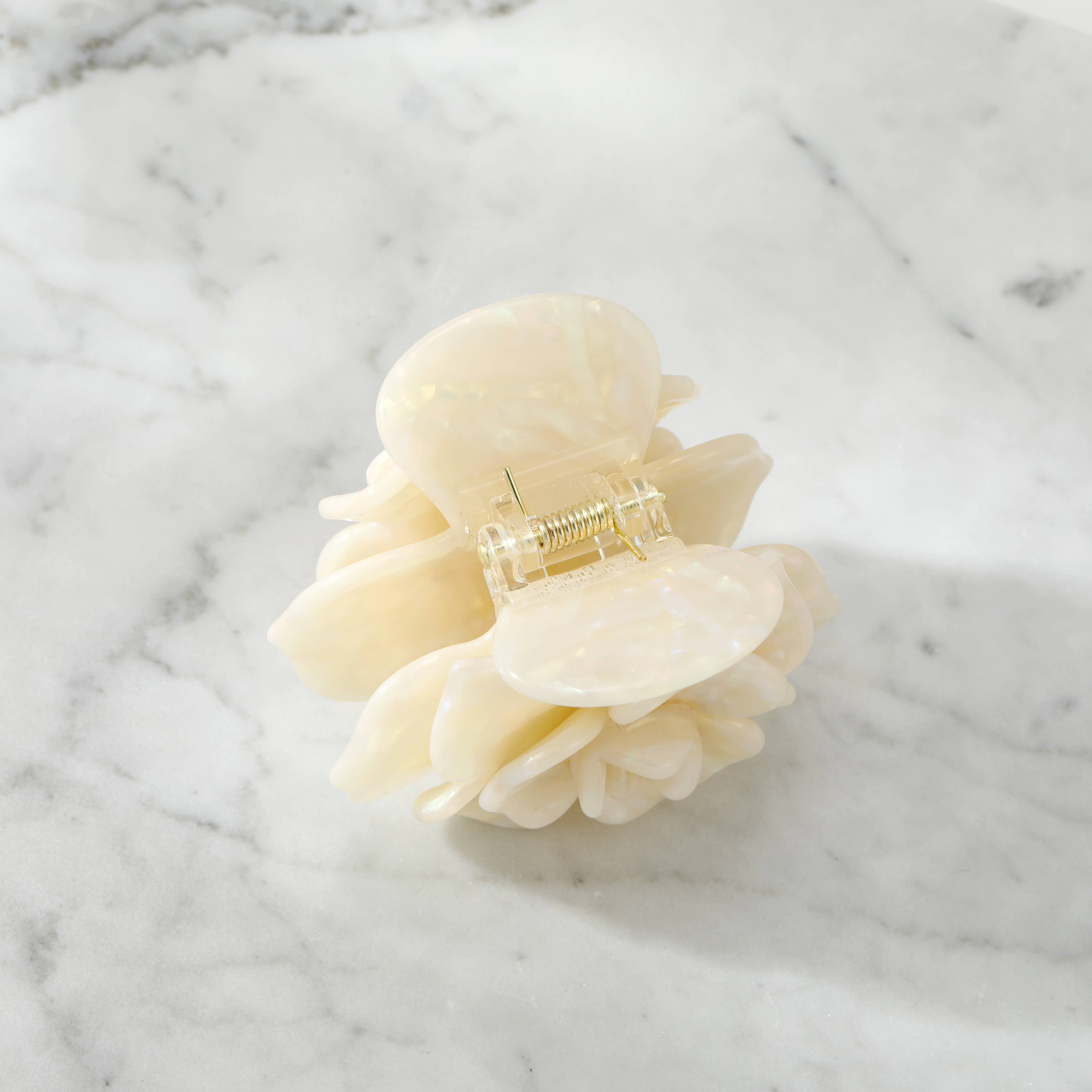 Eco-Friendly Pearl Flower Hair Clip