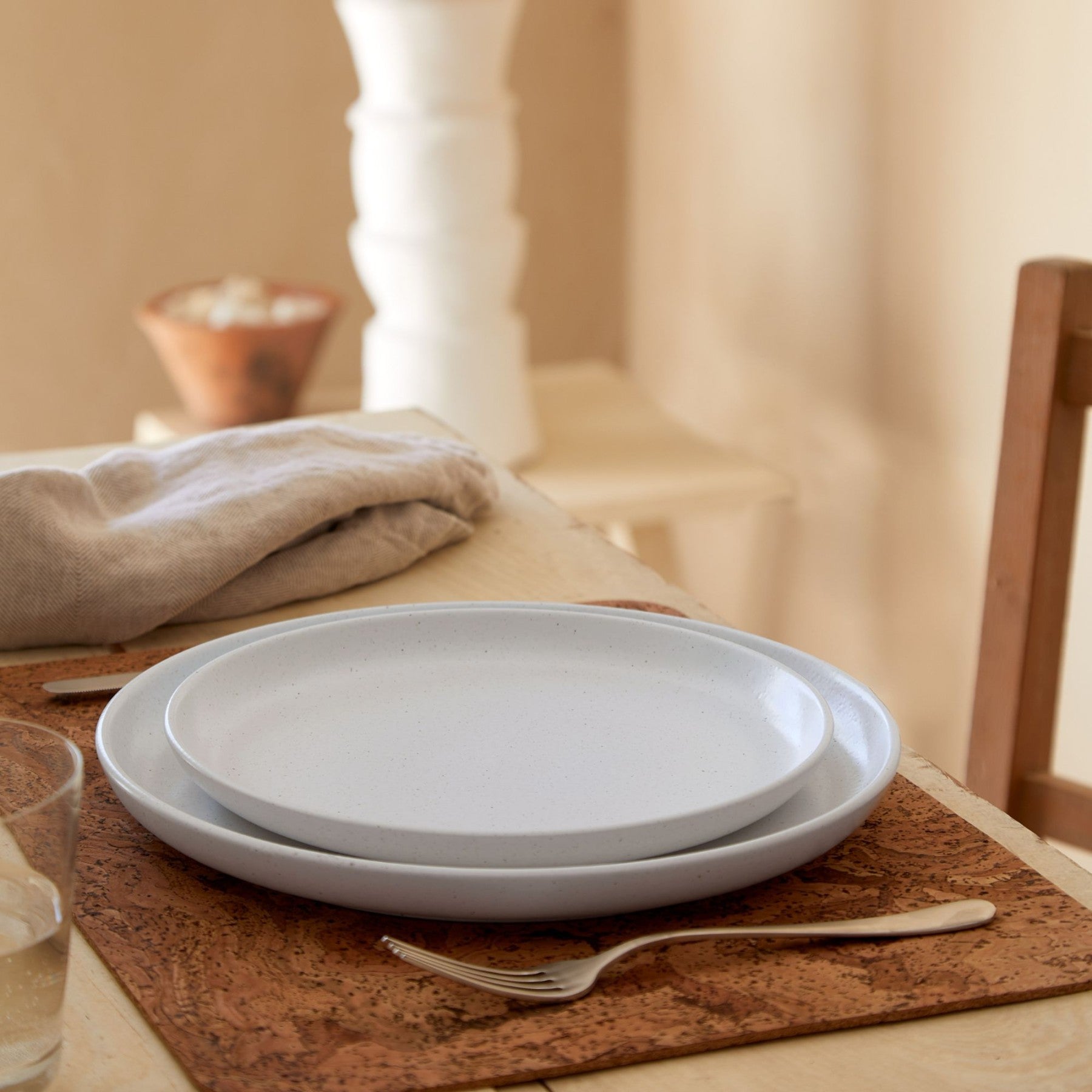 Pacifica Dinner Plate in Salt by Casafina