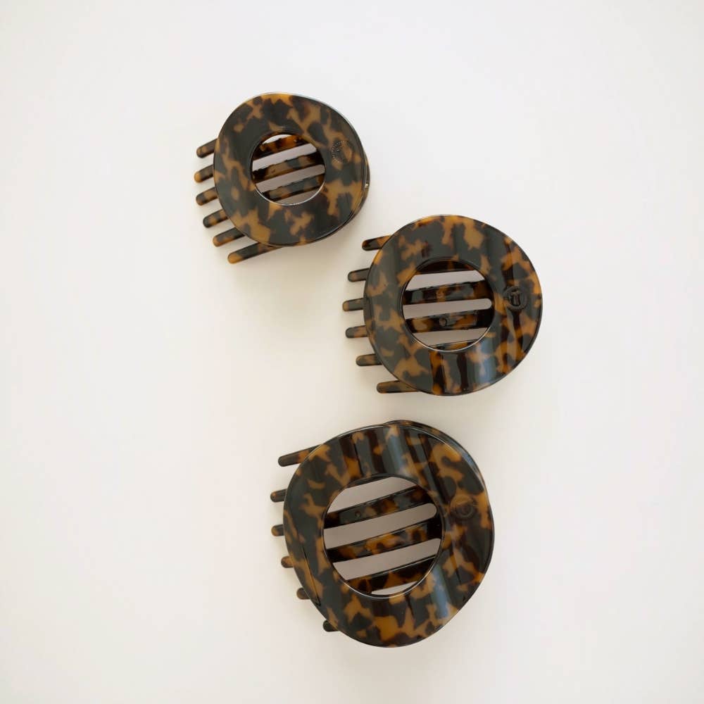 Tortoise Small Flat Circle Hair Clip
