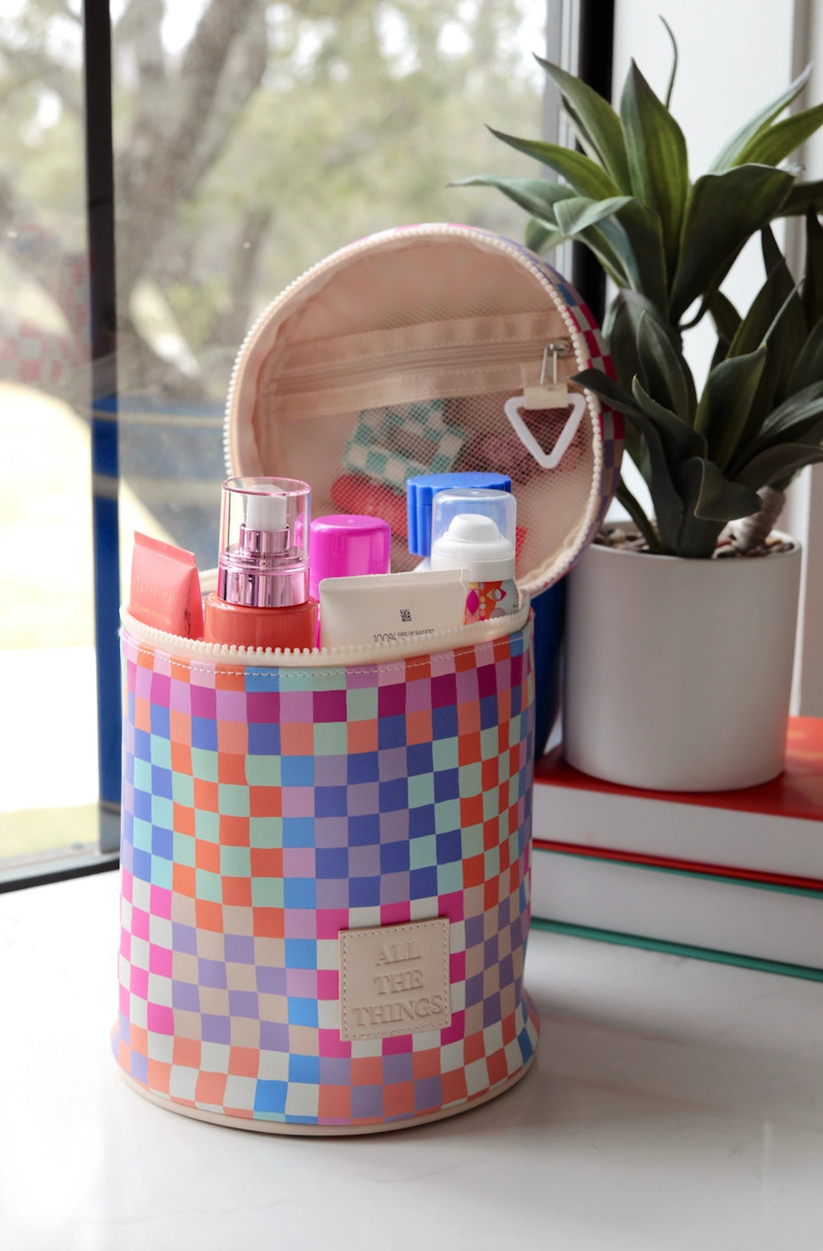 Barrel Organizer Toiletry Bag - All the Things - Checkered