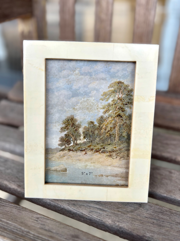 White Resin Picture Frame
