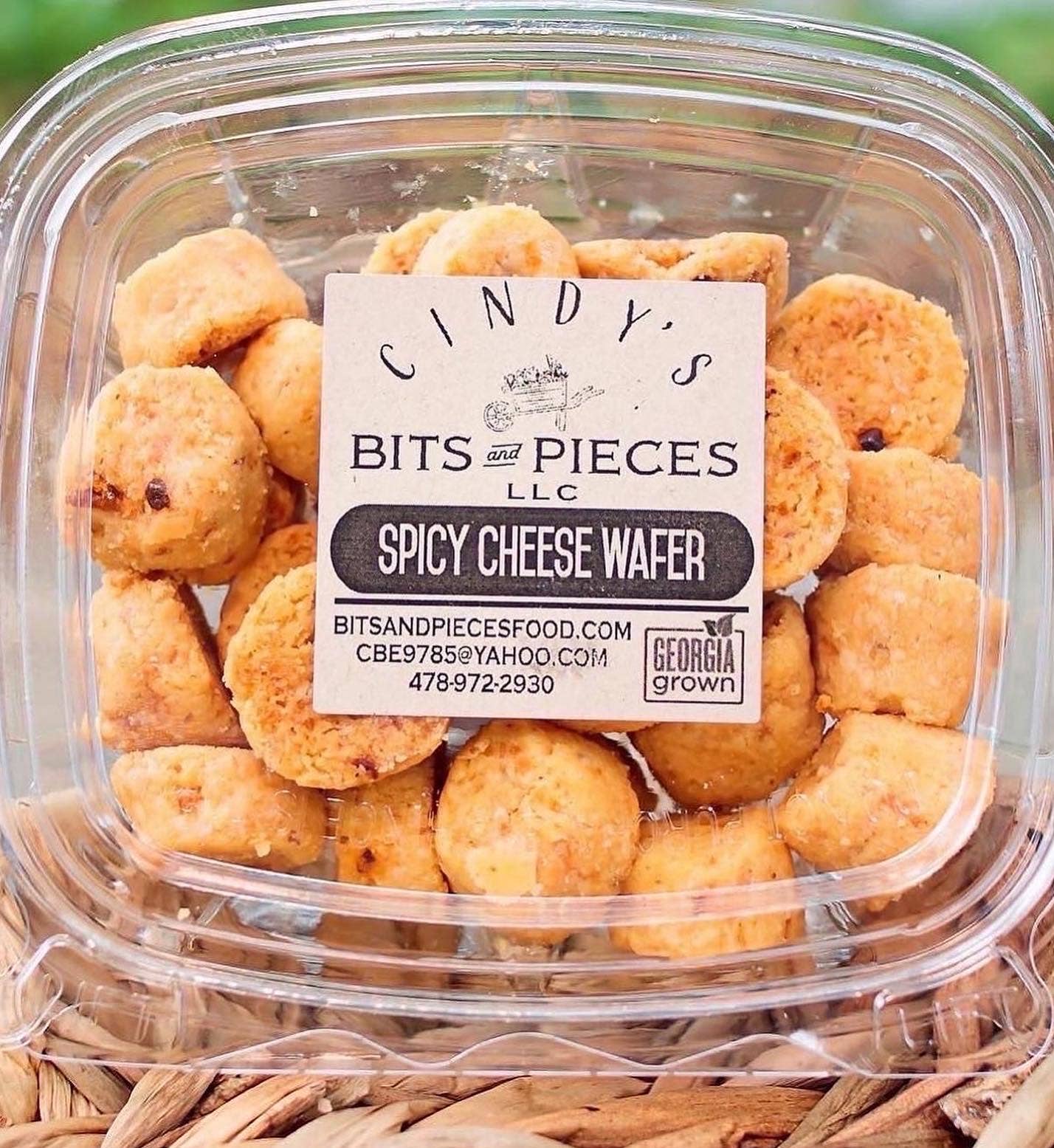 Spicy Cheese Wafers from Cindy's Bits & Pieces