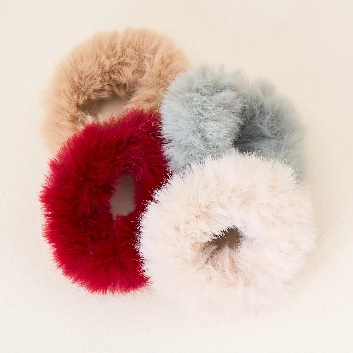 Chill Faux Fur Scrunchie Set