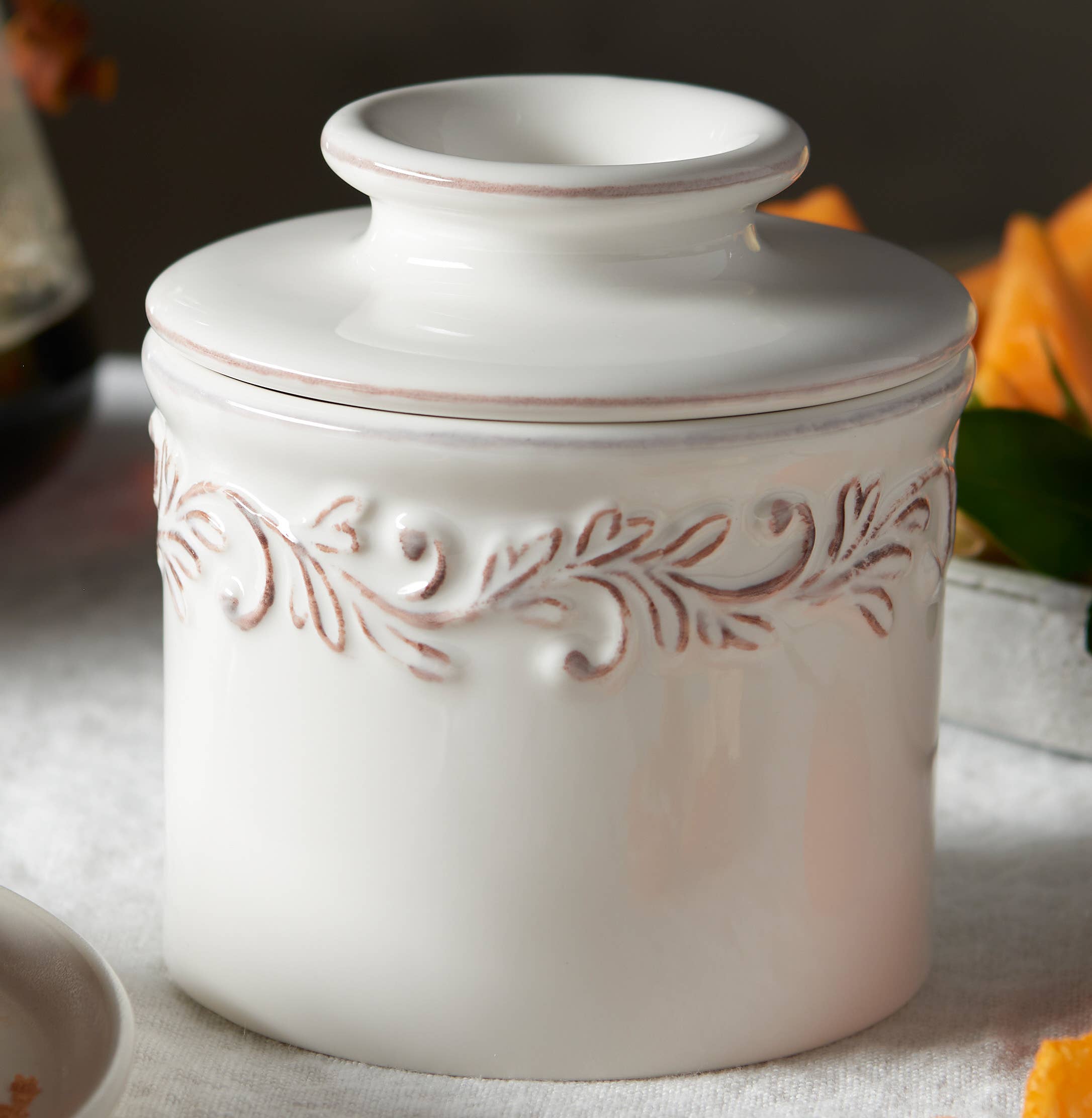 The Original Butter Bell® Crock in Antique White Linen