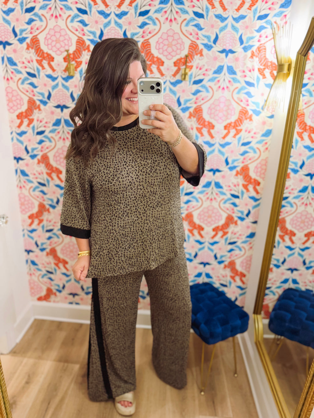 The Cathy Velvet Blend Wide Leg Pants (XL-2X)