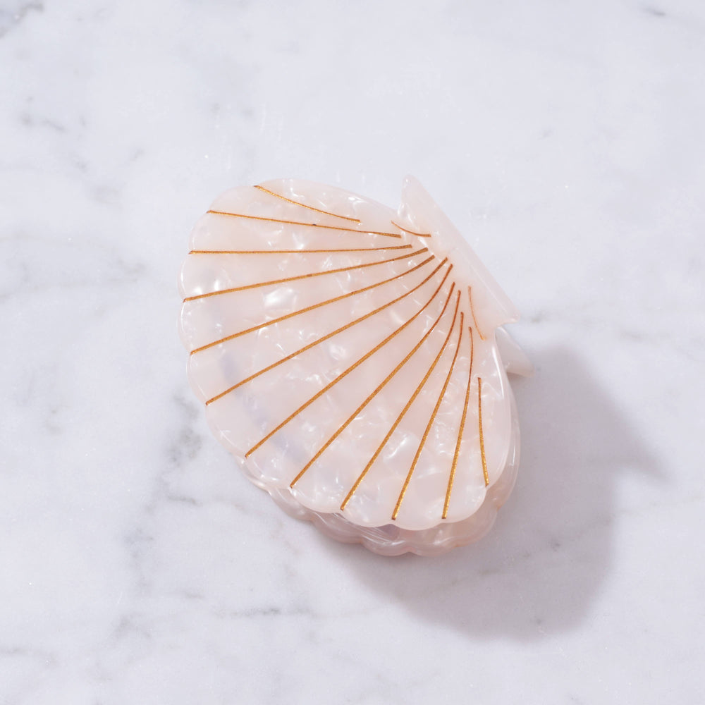 Eco-Friendly Large Scallop Shell Hair Clip: Pearl
