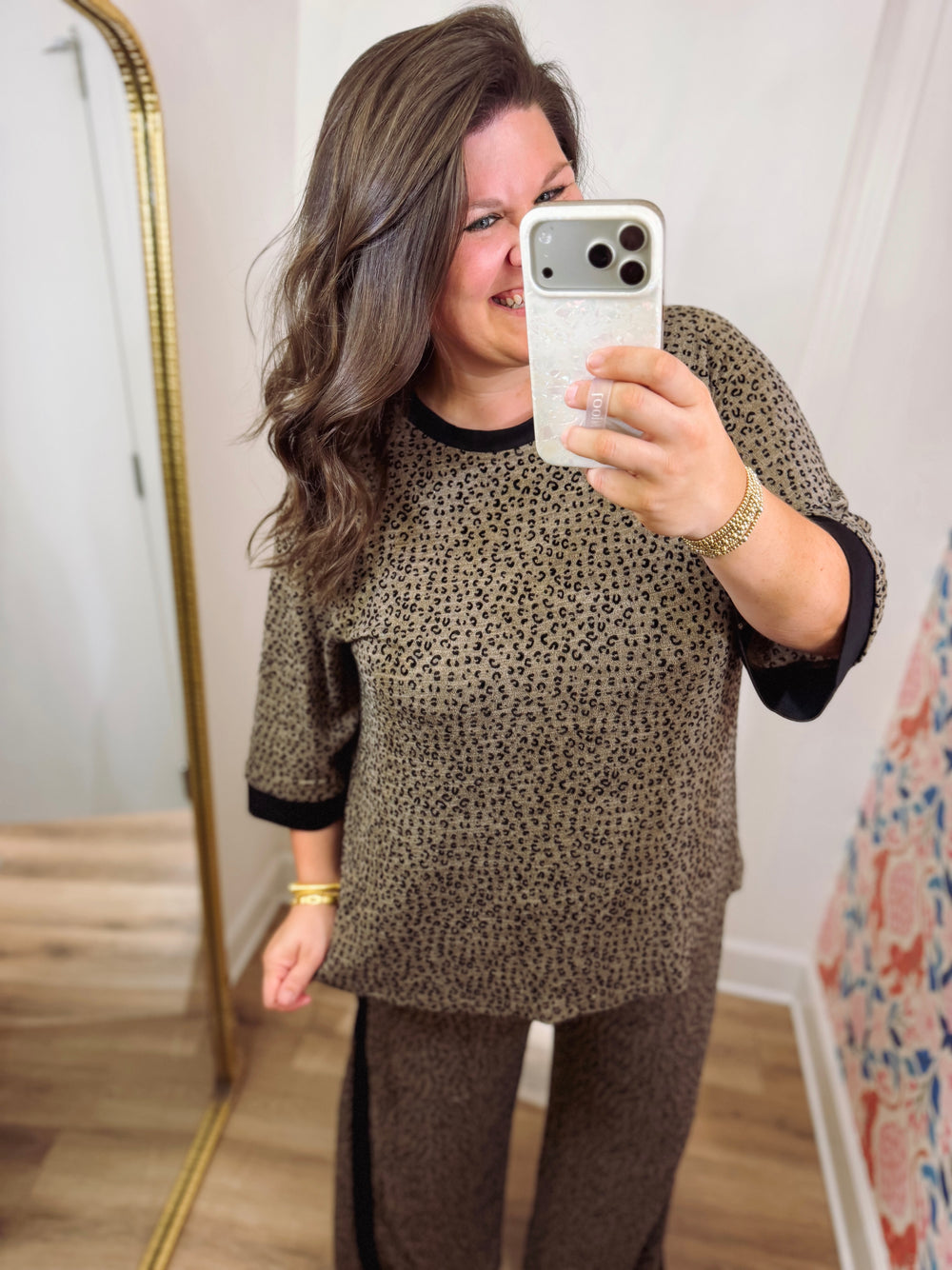 The Cathy Velvet Blend Leopard Top (XL-2X)