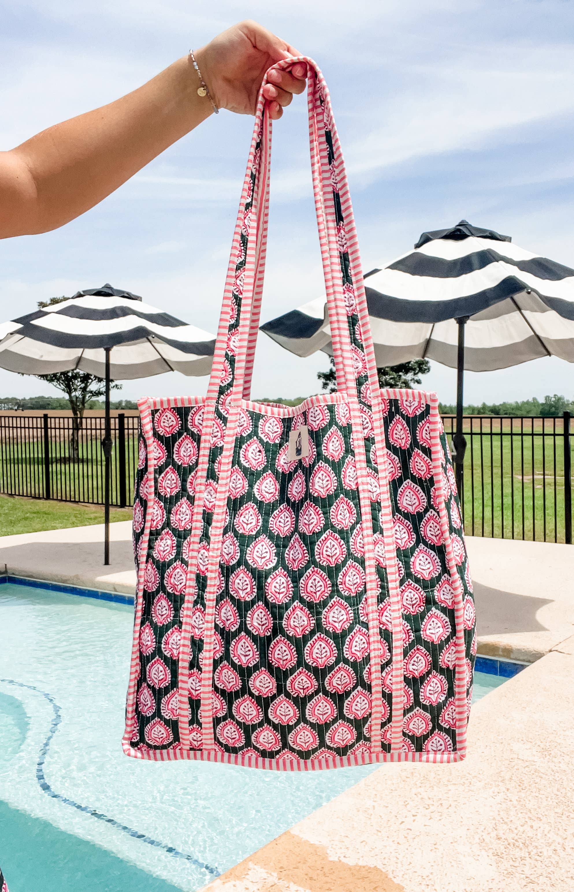 Coastal Palm Quilted Tote Bag 