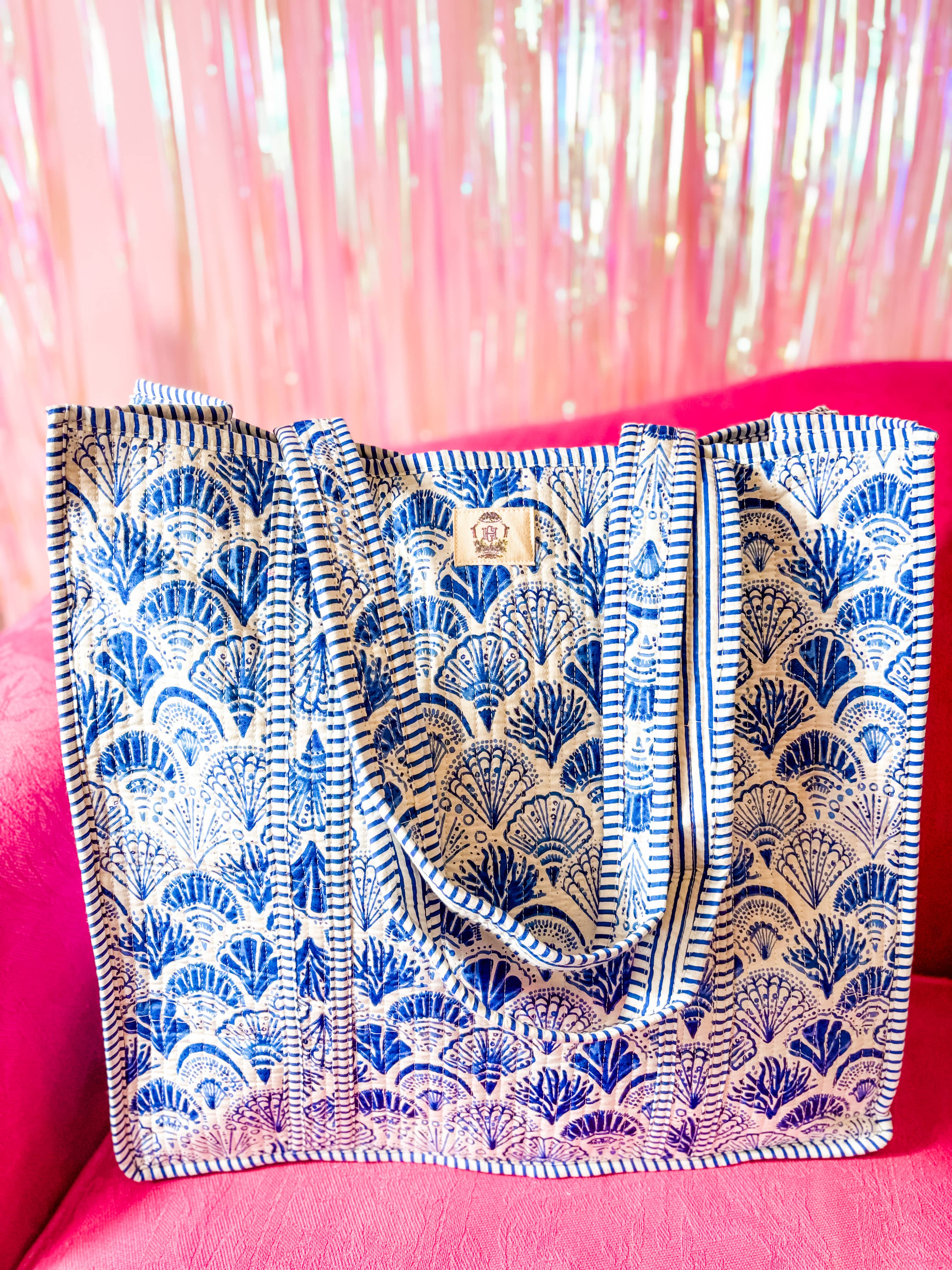 Calico Scallop Quilted Tote Bag 