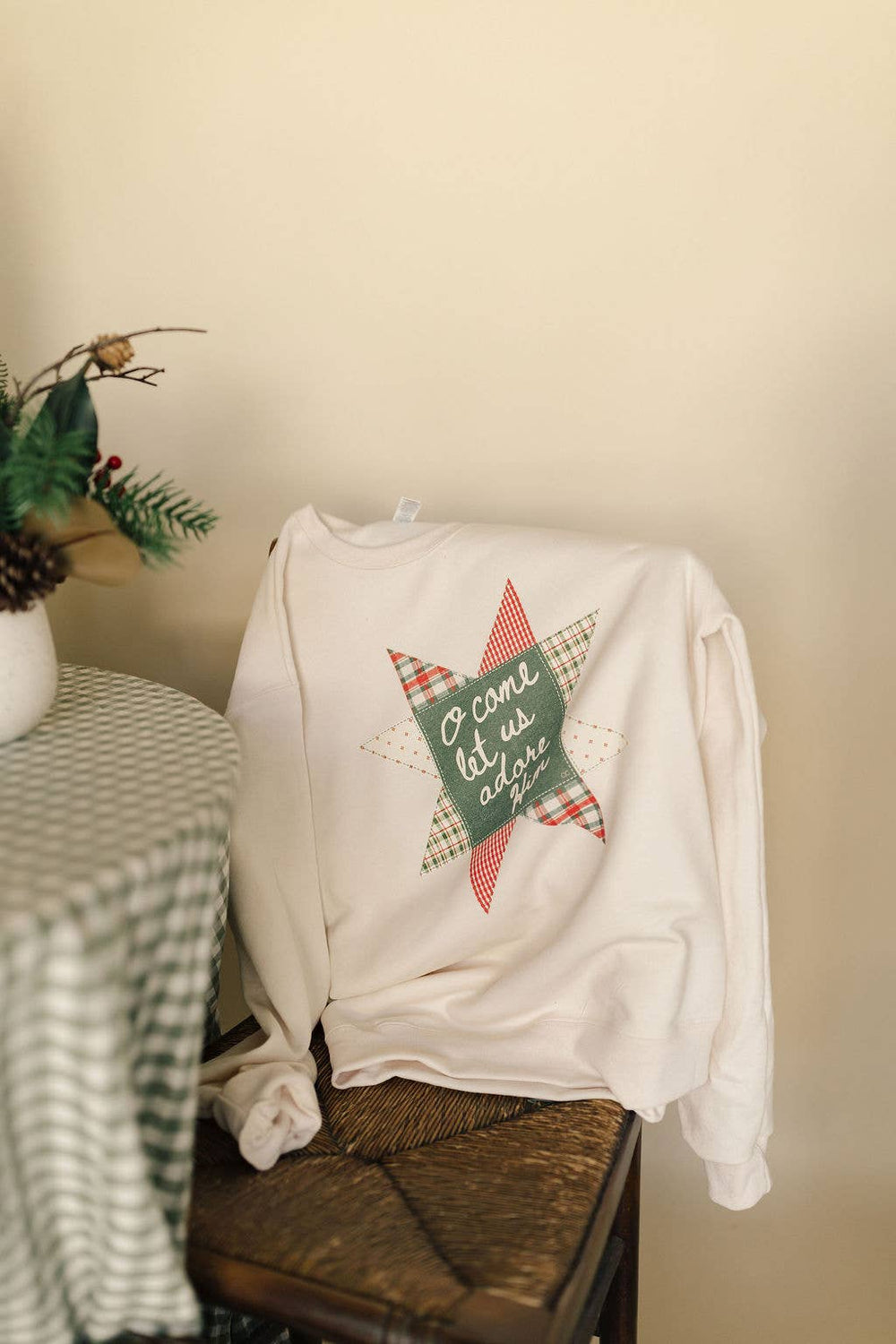 Christmas Quilt O Come Let us adore Him Sweatshirt (S-3X)