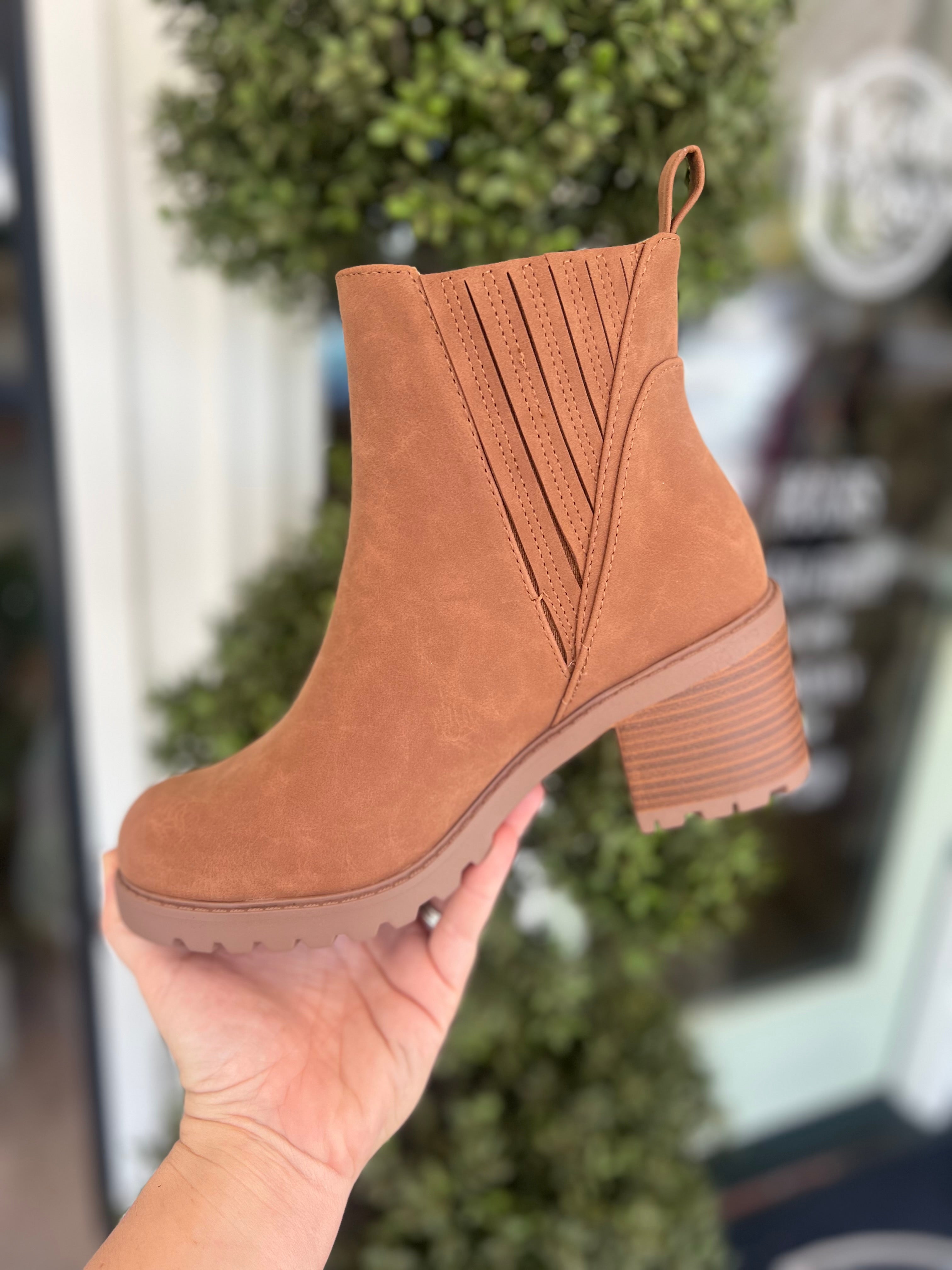 Wisely Cognac Boots by Soda