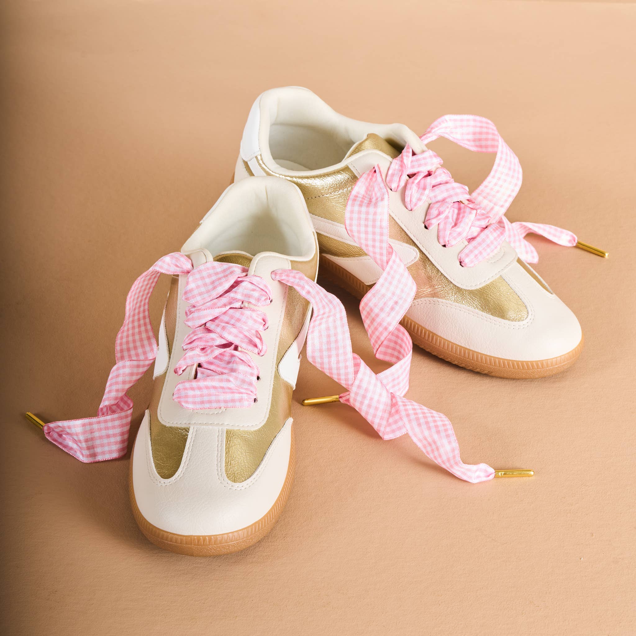 Step It Up Shoelaces in Gingham Pink