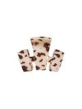 This claw clip is perfectly sized between our Small and Medium clips, giving you more control, more versatility, and the same strong, no-slip hold you love.