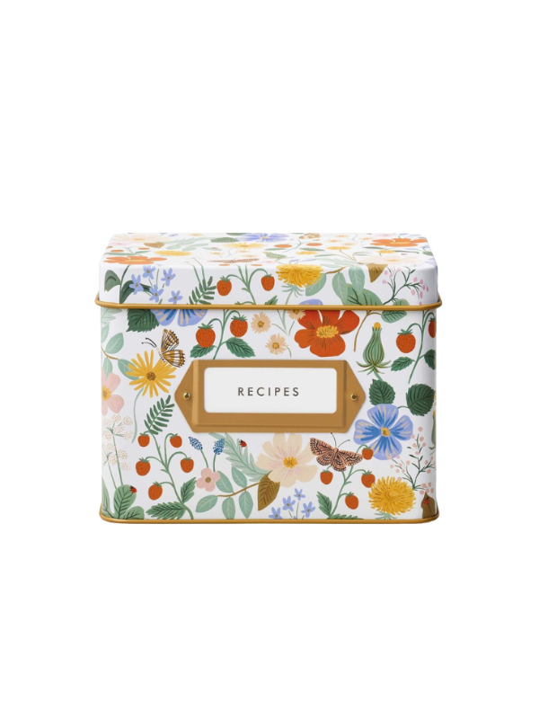 Savannah Newsome & Jarrett Thompson-Strawberry Fields Recipe Tin