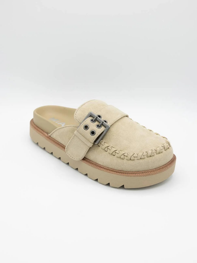 sand color buckle clog