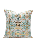 Decorative pillow with a geometric pattern 