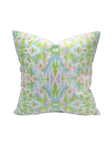 Decorative pillow with a colorful geometric pattern 
