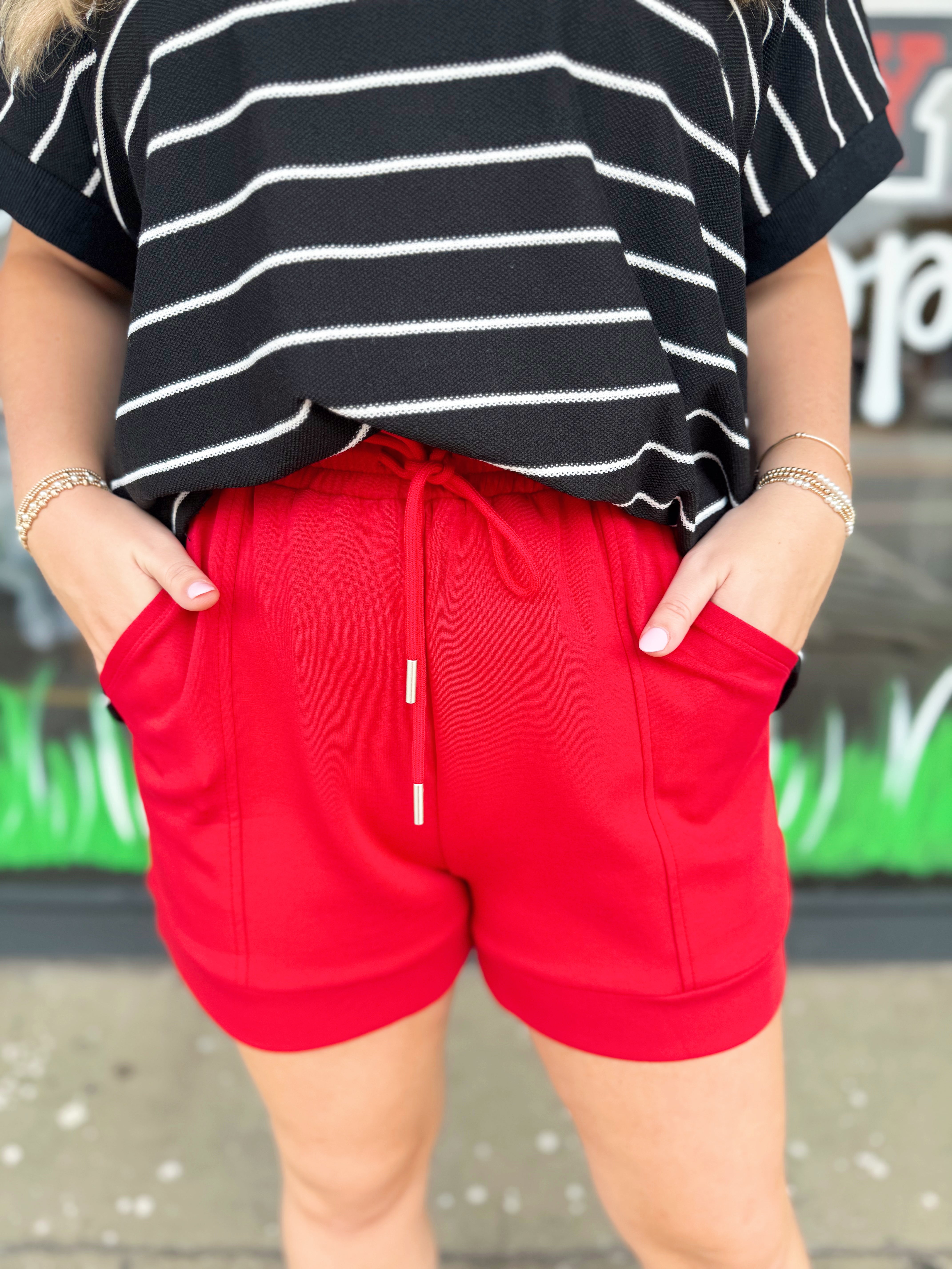 The Tailgate Classic Shorts in Red