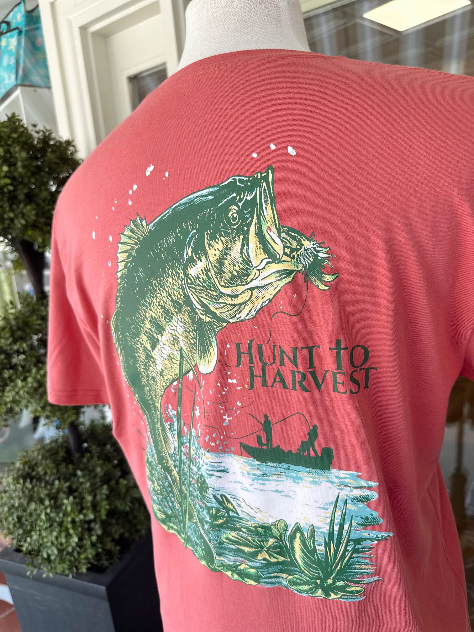 Rippin Lips Tee by Hunt to Harvest