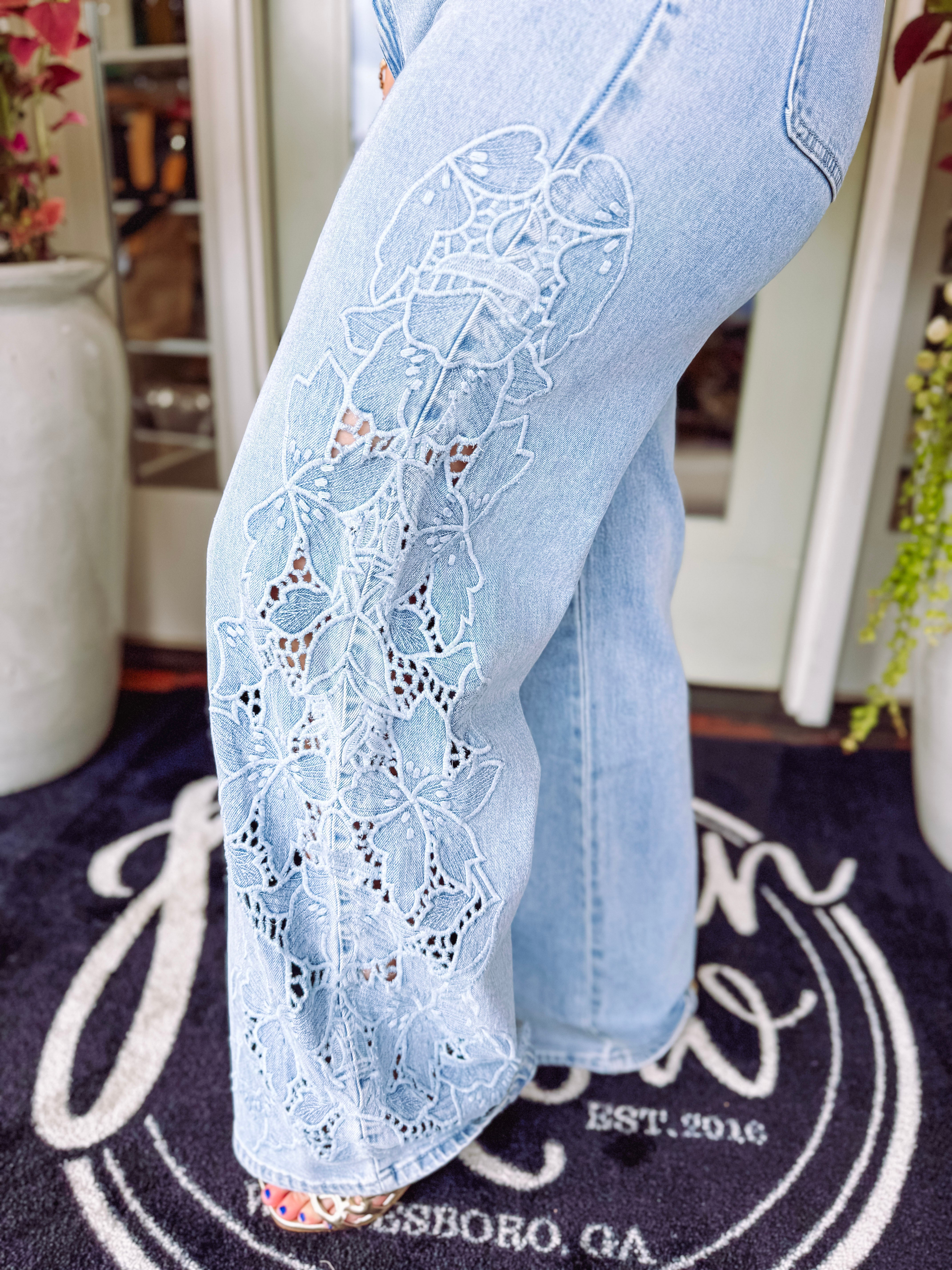 Floral Charm Wide Leg Jean (Size 5-3X)