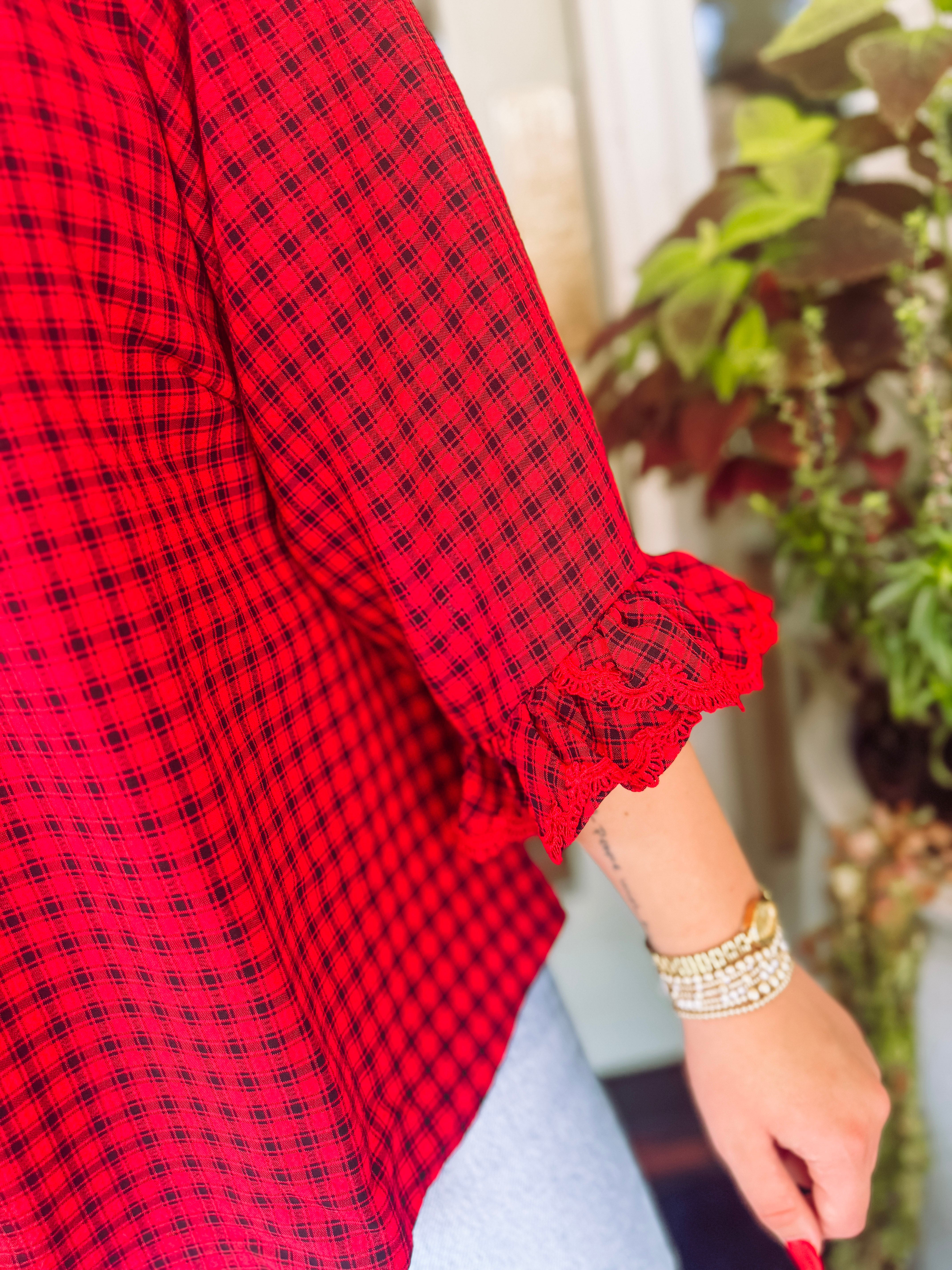 The Reed Plaid V-Neck Top (S-L)