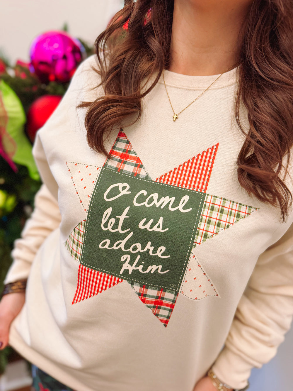 Christmas Quilt O Come Let us adore Him Sweatshirt (S-3X)