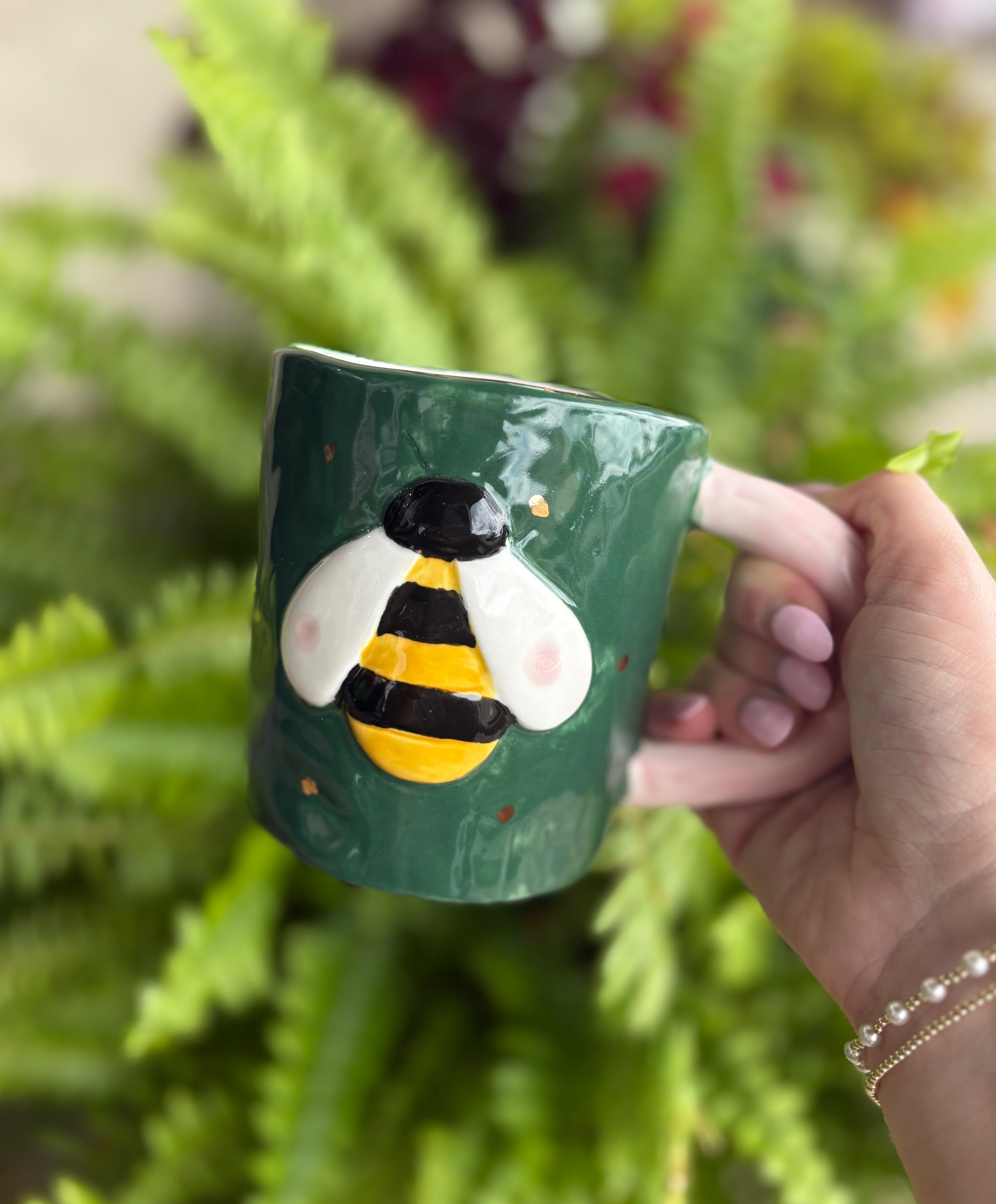 Stoneware Bumblebee Mug