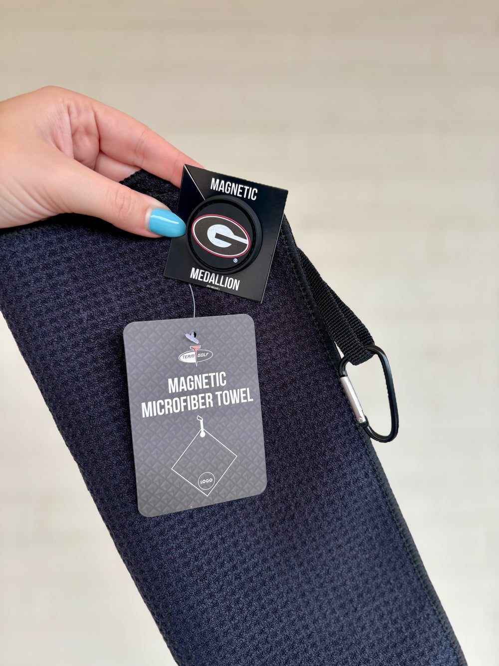 Georgia Bulldogs Magnetic Microfiber Towel