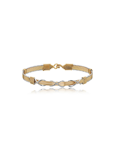 Silver and gold wire bracelet by Ronaldo, a timeless piece that can be worn for years to come 