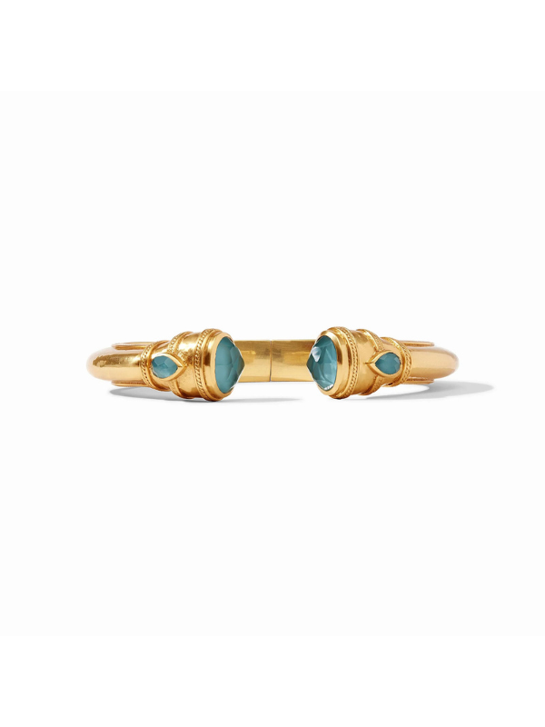 Gold bracelet with turquoise stones