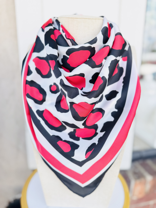 Meredith Spotted Scarf leopard print
