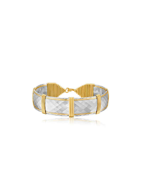 Gold and silver wire bracelet by Ronaldo, a timeless piece that can be worn for years to come 