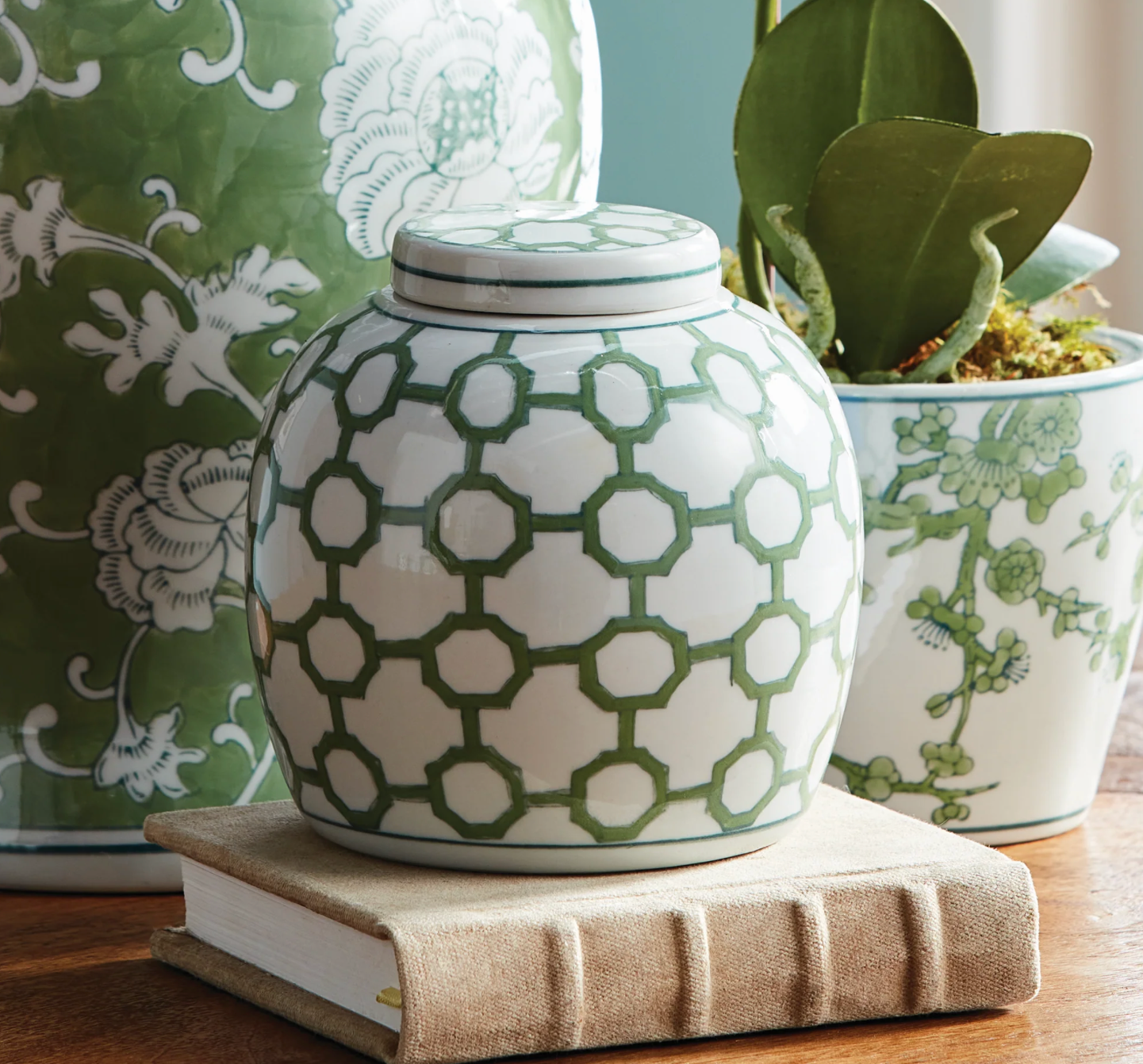 Imperial Link Lidded Jar