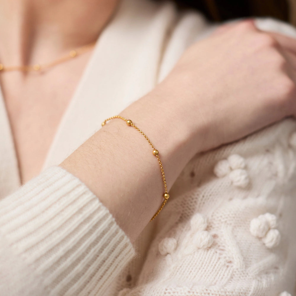 Solara Delicate Bracelet in Gold by Julie Vos