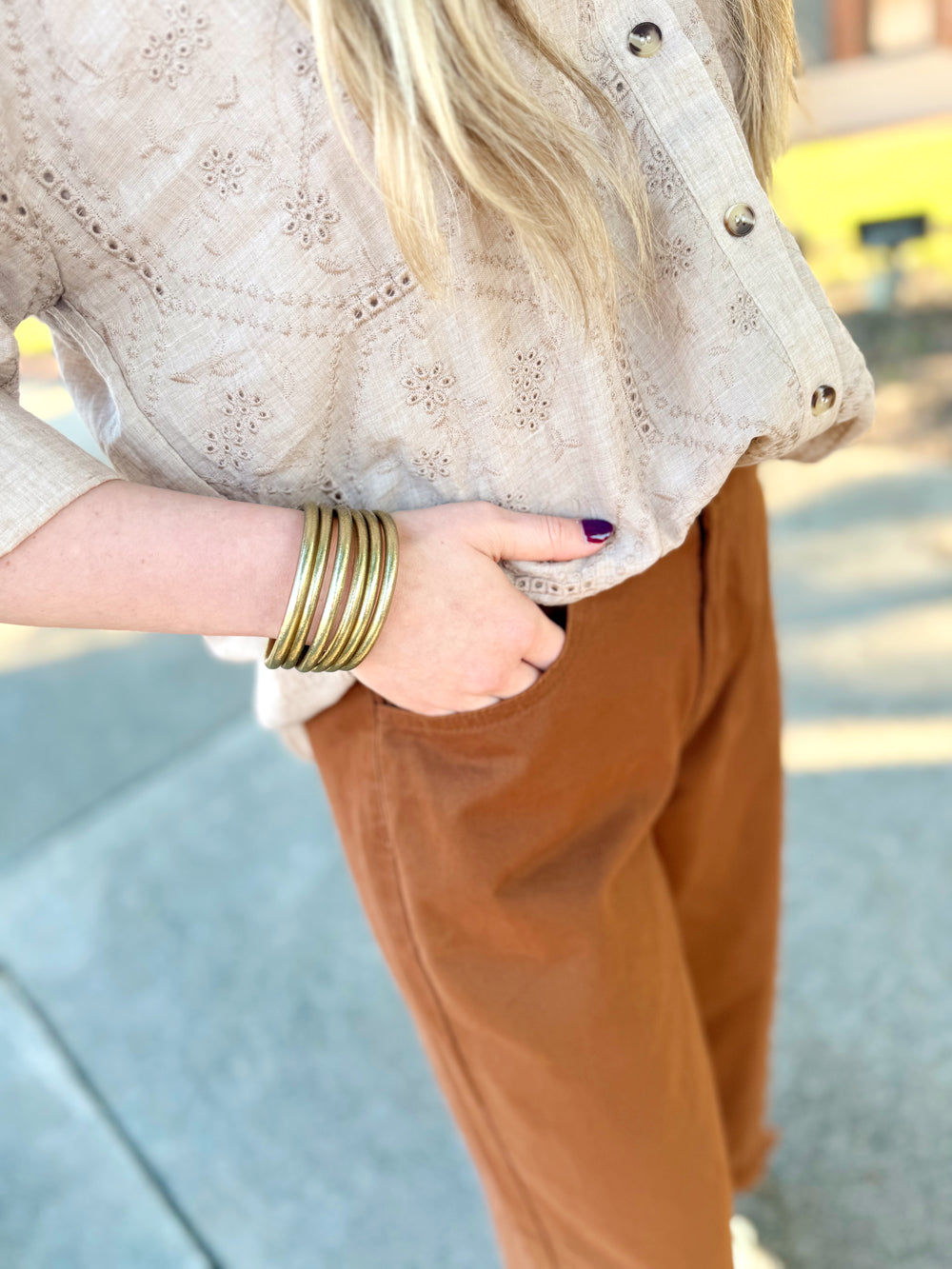The Camden Ruffle Trim Pants in Brown (S-L)