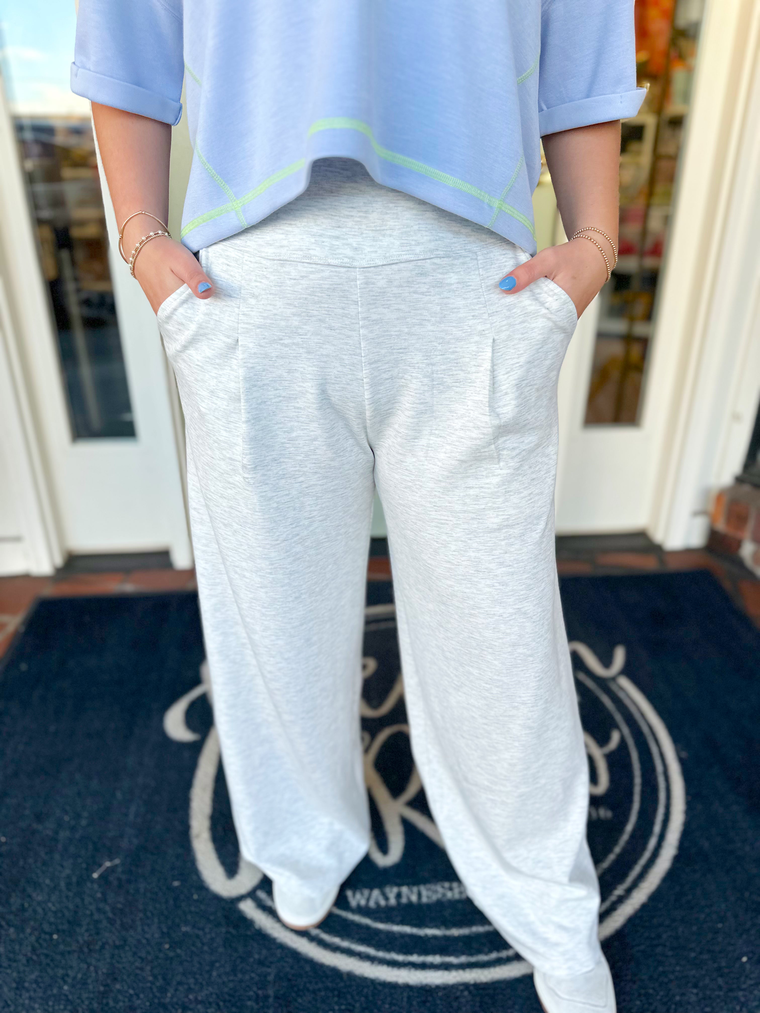 High waisted light grey sweat pants 