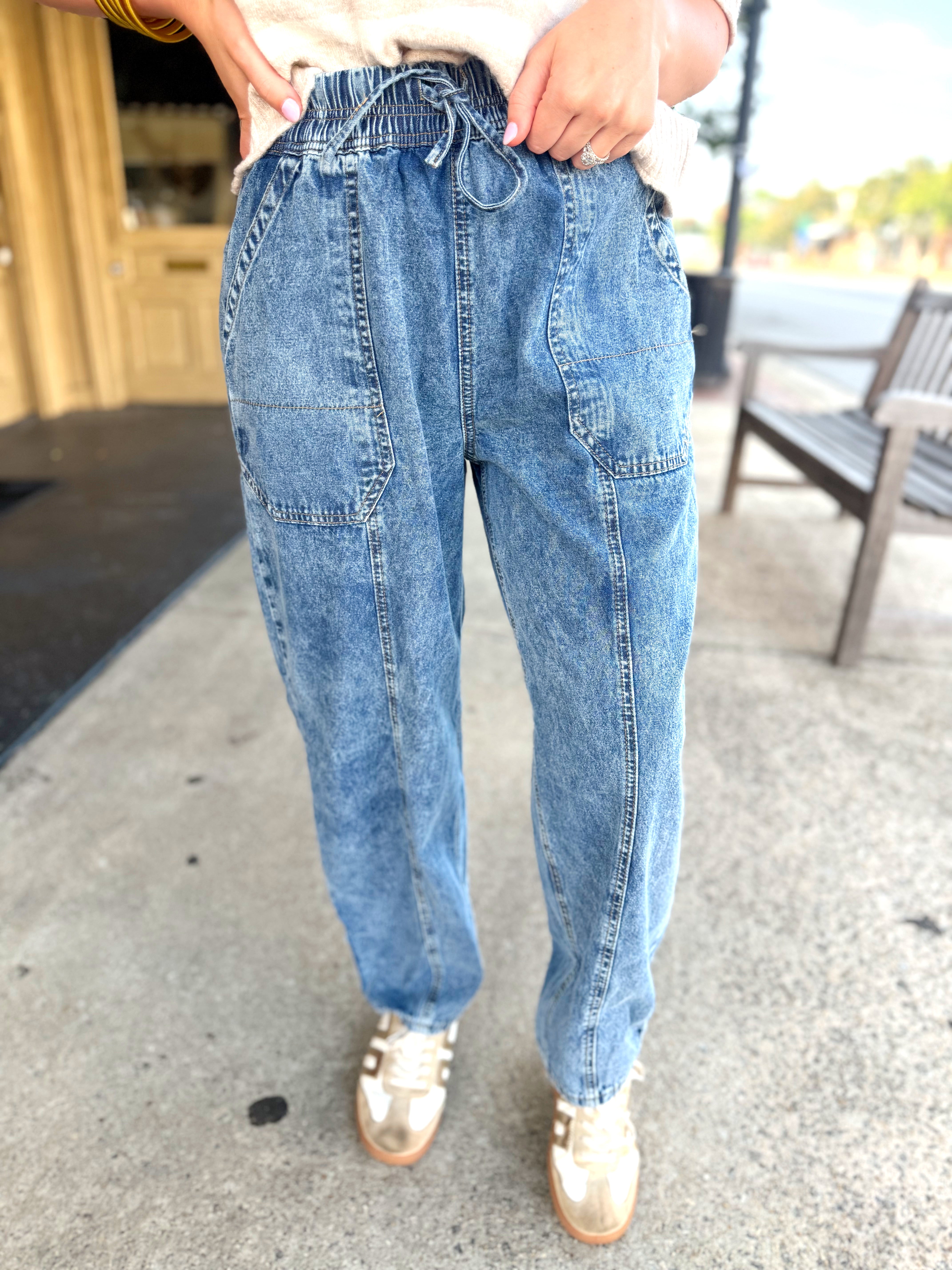 High-waisted denim barrel jeans with a drawstring waistband