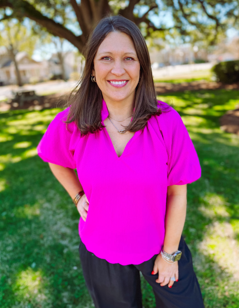 Vibrant v-neck top with bubble sleeves