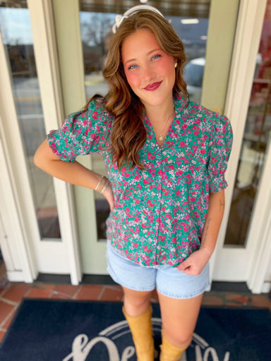 Floral blouse with subtle puff sleeves