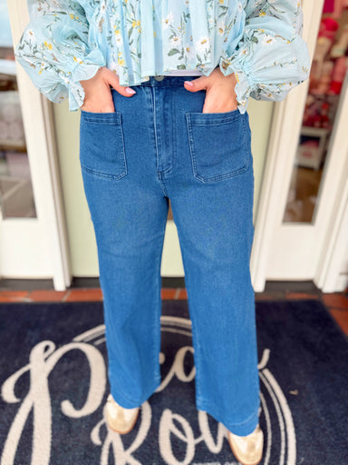 Wide leg denim pants with pockets on the front