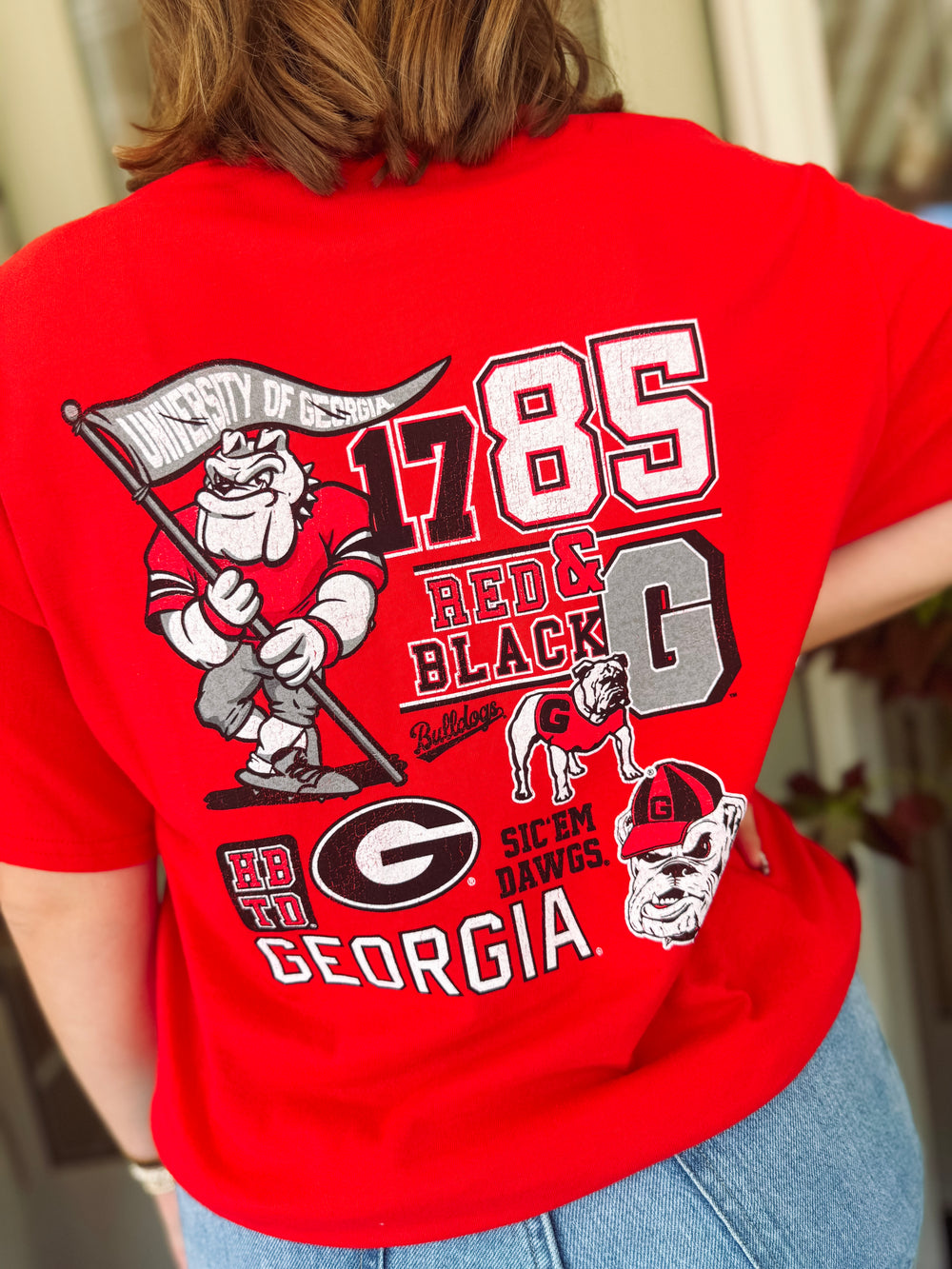 Georgia tee with a variety of Georgia inspired sayings on the back 