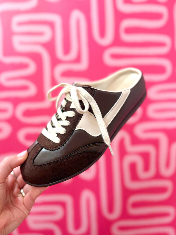 The Mackay Mule Sneaker- Chocolate
