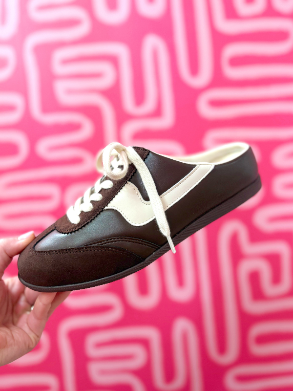 The Mackay Mule Sneaker- Chocolate