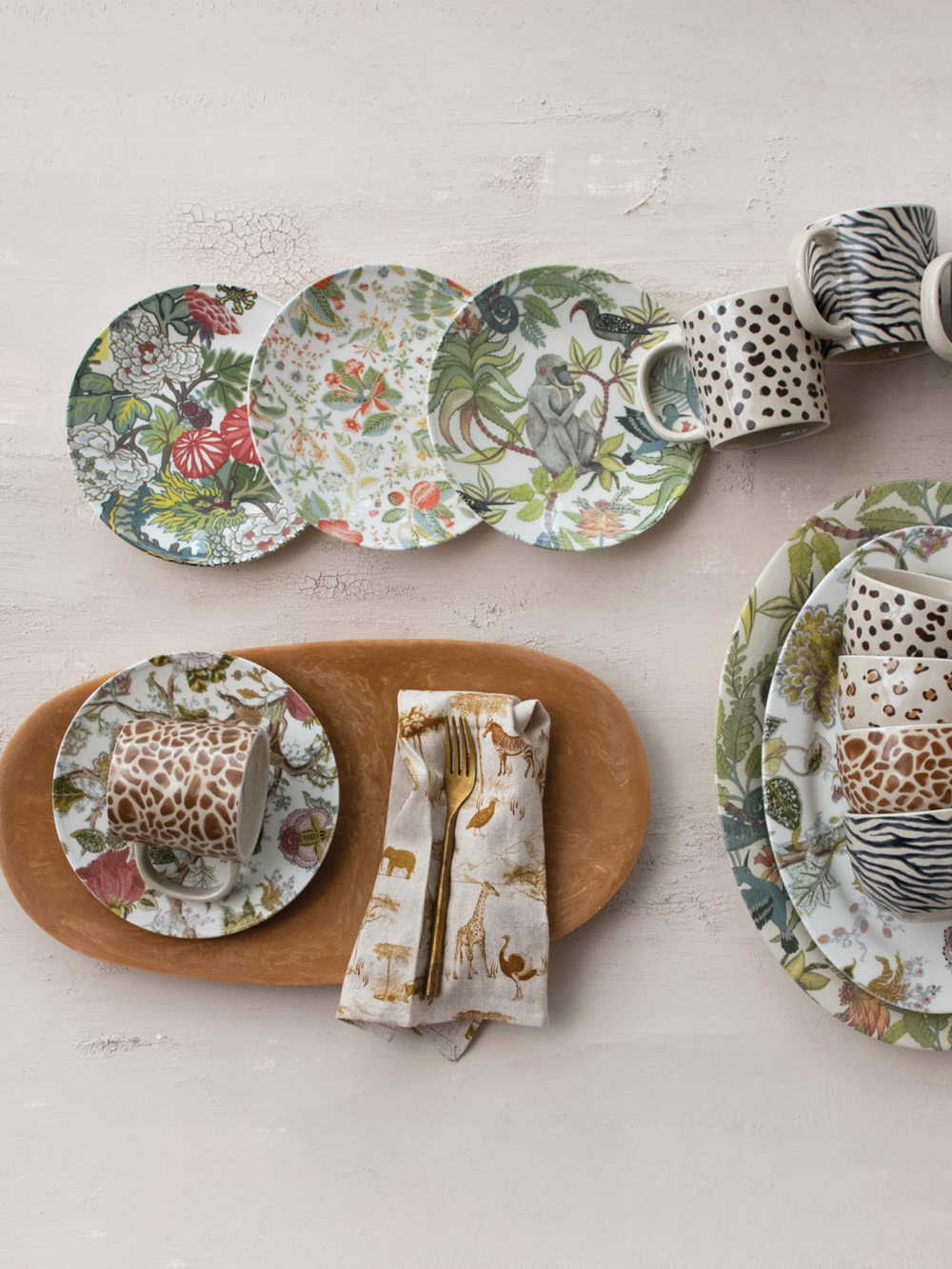 Botanical Stoneware Plates- 4 Styles