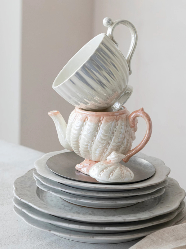 Hand-Painted Shell Shaped Teapot With Iridescent Finish