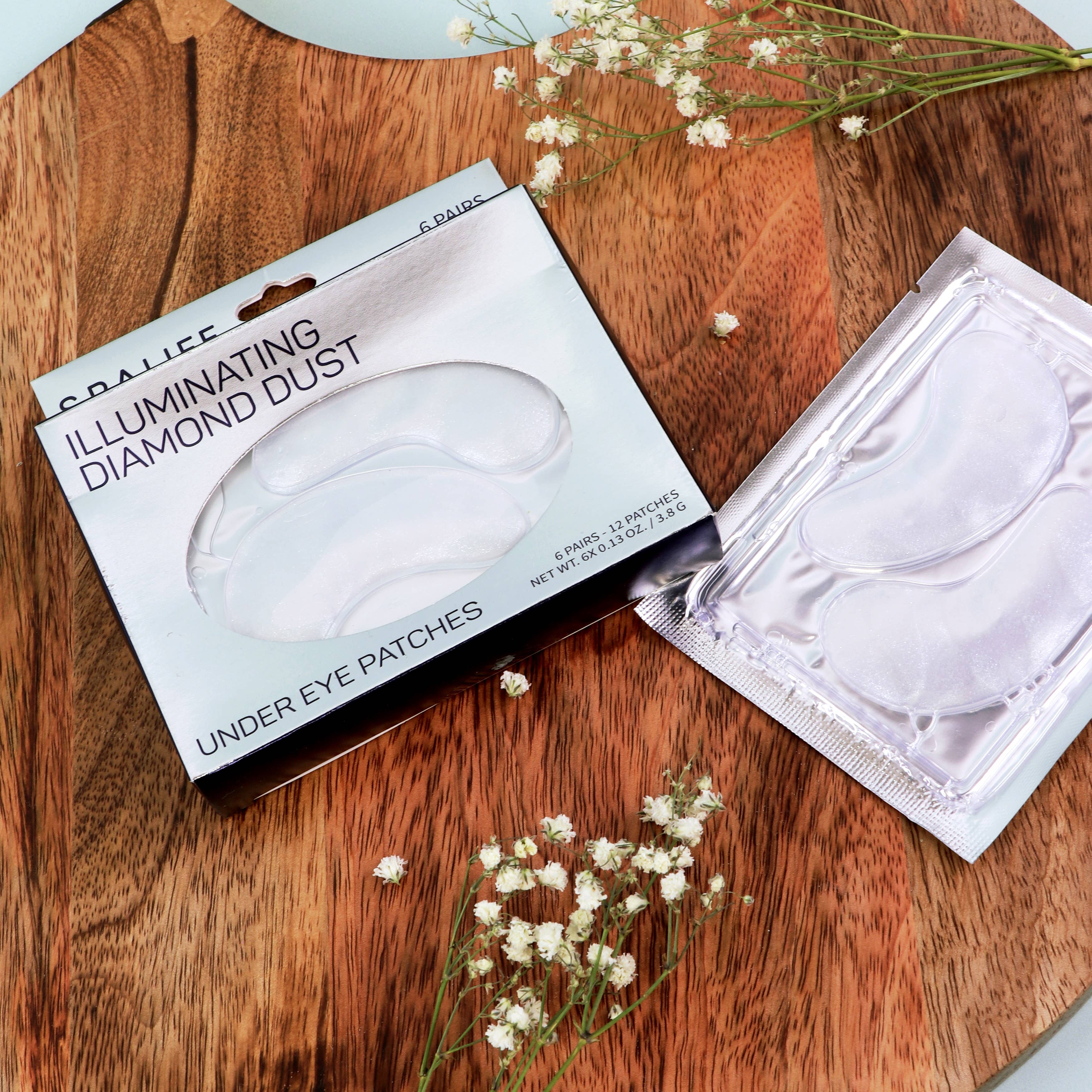 Illuminating Diamond Dust Under Eye Masks