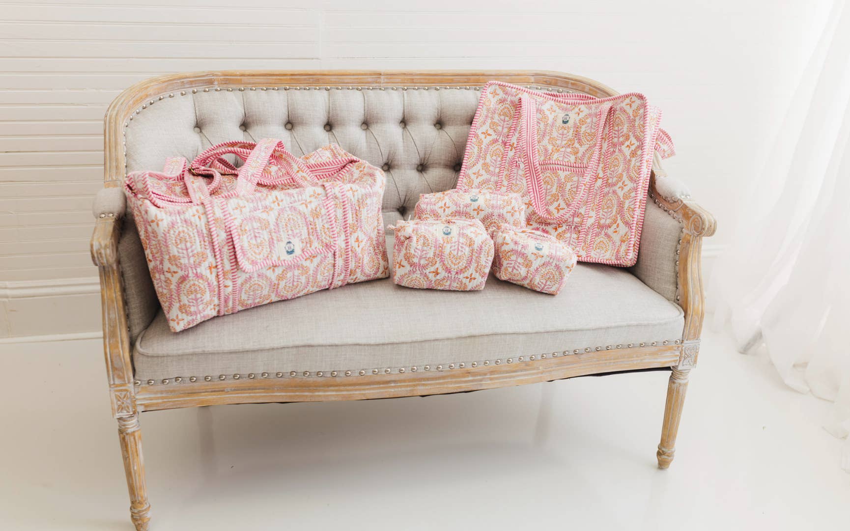 Dahlia-Large Quilted Zipper Tote Bag