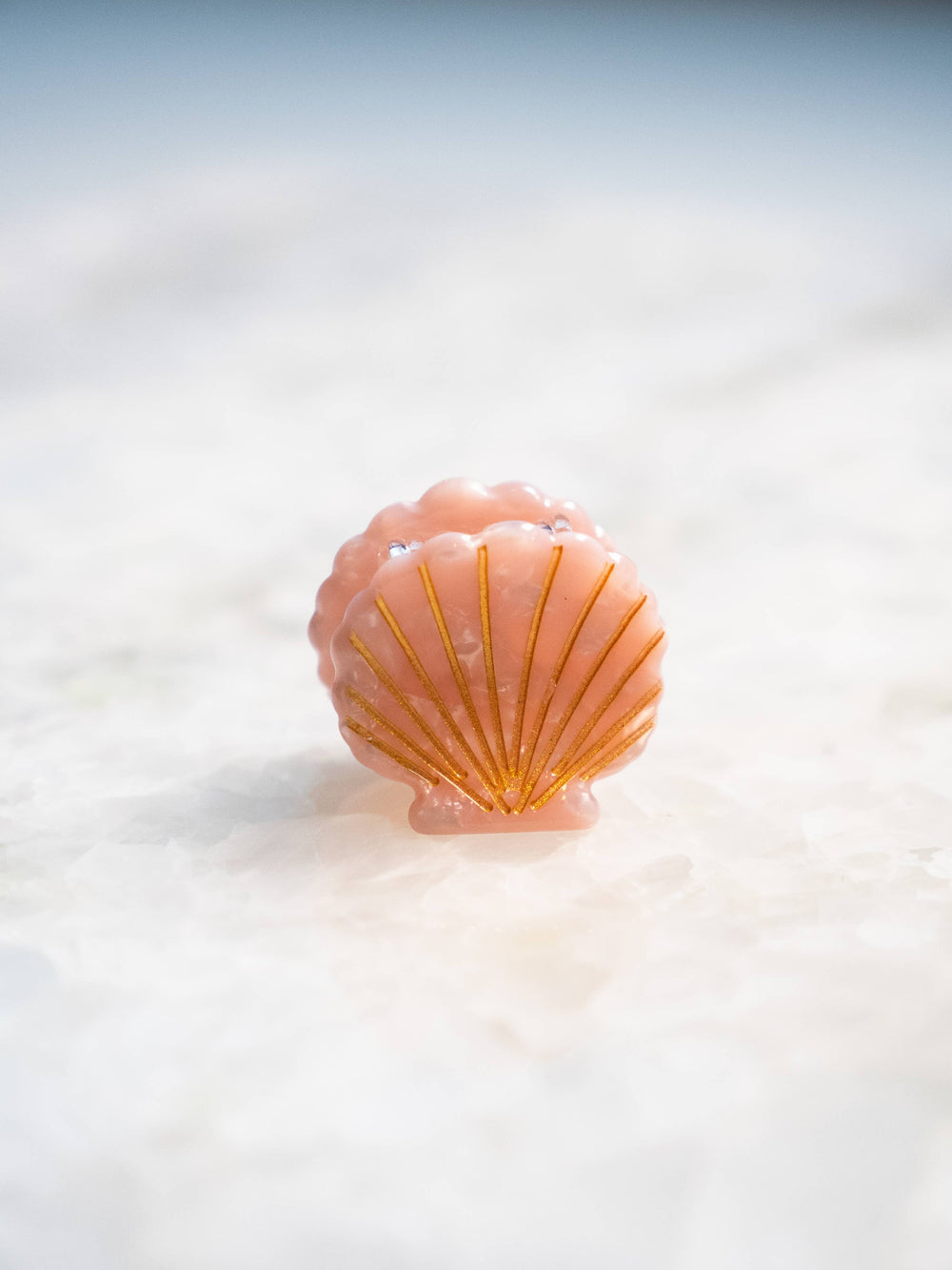 Pink shell mini hair clip